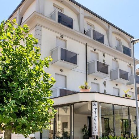 Hotel Tiglio Rimini Exterior foto