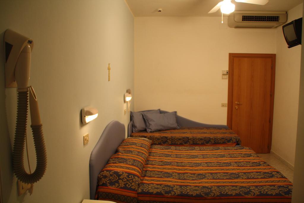 Hotel Tiglio Rimini Quarto foto